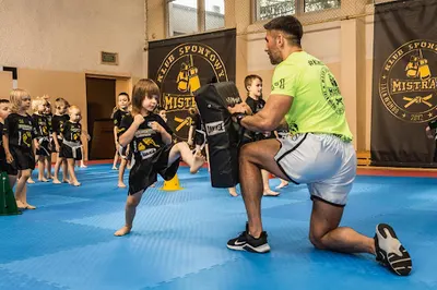 Klub Sportowy Mistral Siemianowice Śląskie - Kickboxing - Taekwondo - Boks - K1 - Treningi dla dzieci - Sztuki walki